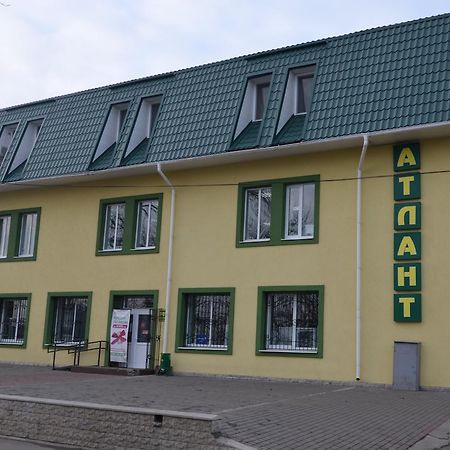 Atlant Hotel Osztroh Kültér fotó