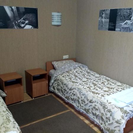 Atlant Hotel Osztroh Kültér fotó